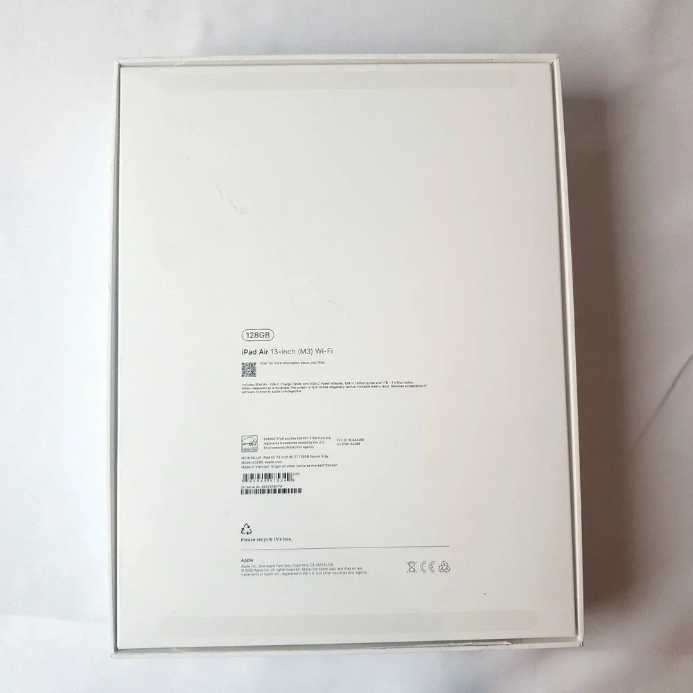 EMPTY BOX ONLY Apple iPad Air 13 A3268 128 GB, Wi-Fi, 13 in Space Gray